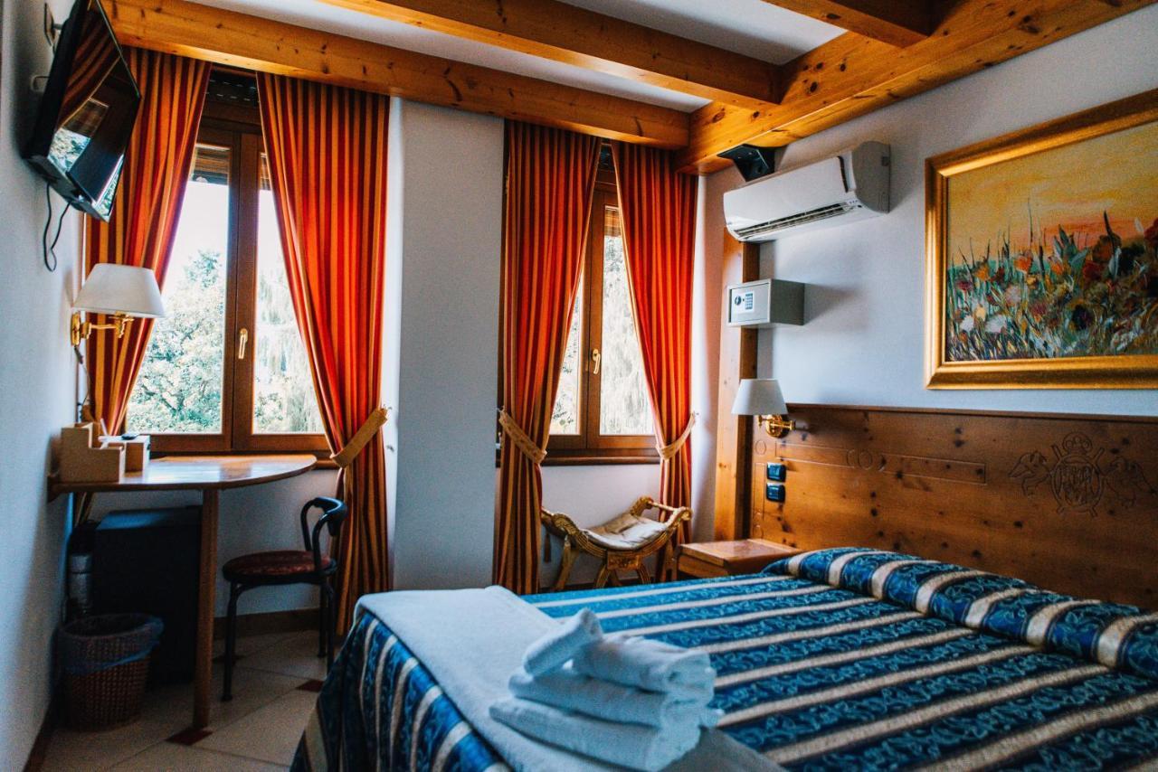 Arciduca Charming House Room & Breakfast 아르코 외부 사진